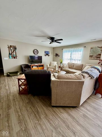 1594 N Cowlitz Trail, Greensburg, IN 47240