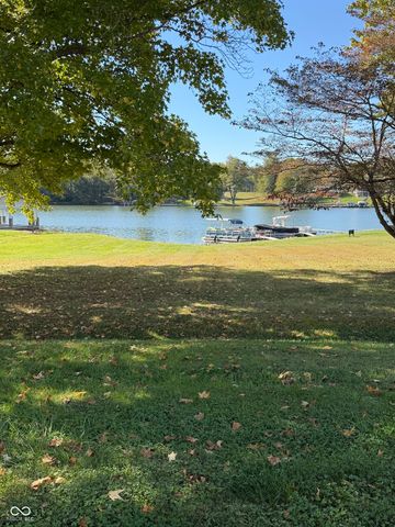 1594 N Cowlitz Trail, Greensburg, IN 47240