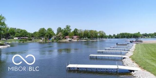 1594 N Cowlitz Trail, Greensburg, IN 47240