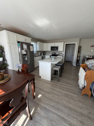 1594 N Cowlitz Trail, Greensburg, IN 47240