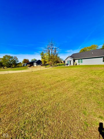 1594 N Cowlitz Trail, Greensburg, IN 47240