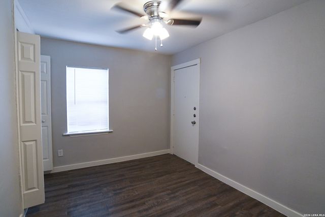 514 BEXAR DR, San Antonio, TX 78228