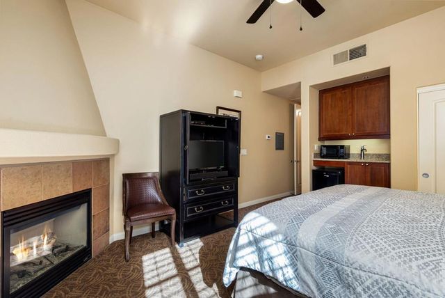 48688 Legacy Drive, La Quinta, CA 92253