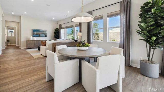 24503 Villa La Sombrilla, Valencia, CA 91354