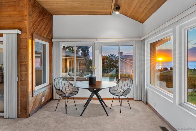 315 Colima Court, La Jolla, CA 92037