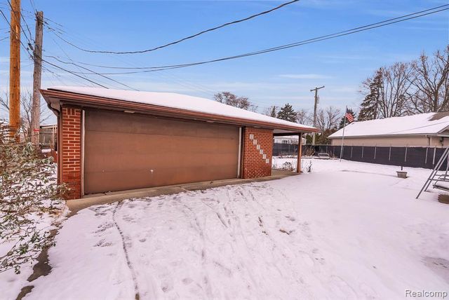 32658 Kathryn Street, Garden City, MI 48135