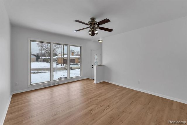 32658 Kathryn Street, Garden City, MI 48135