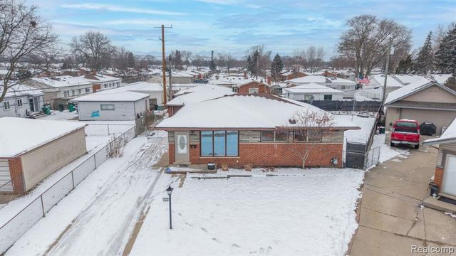 32658 Kathryn Street, Garden City, MI 48135