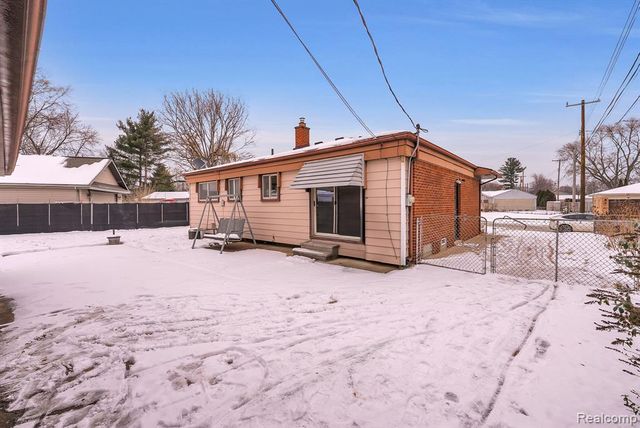 32658 Kathryn Street, Garden City, MI 48135