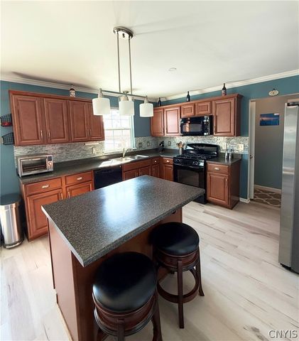 5496 Tobin Path, Clay, NY 13041