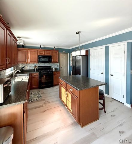 5496 Tobin Path, Clay, NY 13041