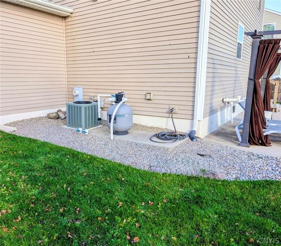 5496 Tobin Path, Clay, NY 13041