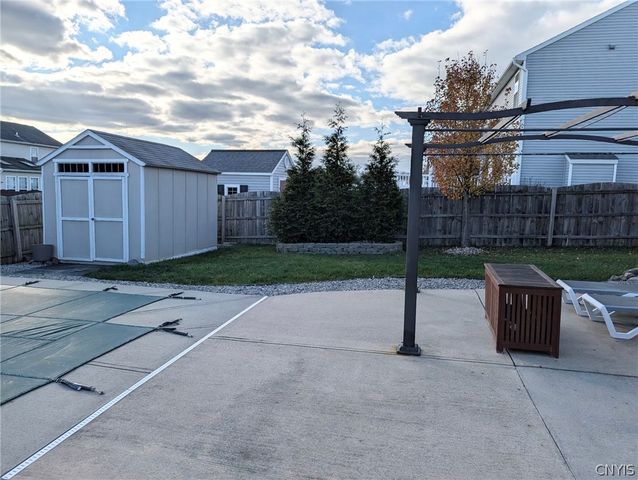 5496 Tobin Path, Clay, NY 13041