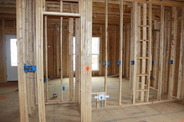 730 Southern Pine Trl, Clarksville, TN 37043