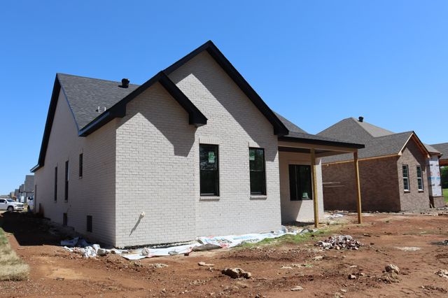 730 Southern Pine Trl, Clarksville, TN 37043