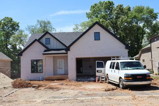 730 Southern Pine Trl, Clarksville, TN 37043