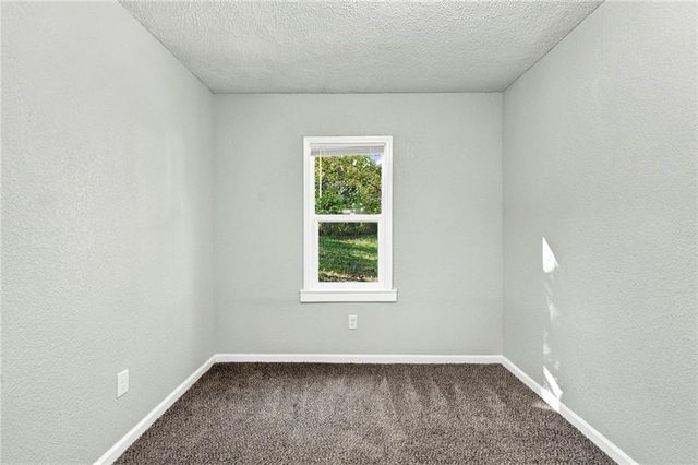 15023 E Truman Road, Independence, MO 64050