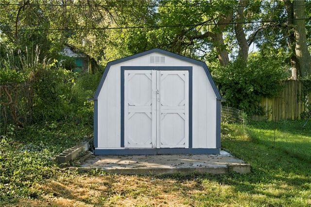 15023 E Truman Road, Independence, MO 64050