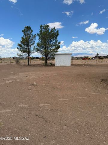 4530 W Jericho Drive, Willcox, AZ 85643