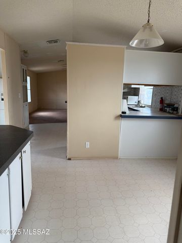 4530 W Jericho Drive, Willcox, AZ 85643