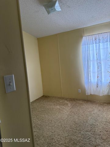 4530 W Jericho Drive, Willcox, AZ 85643