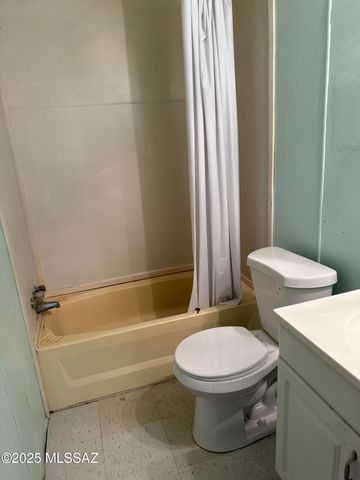 4530 W Jericho Drive, Willcox, AZ 85643