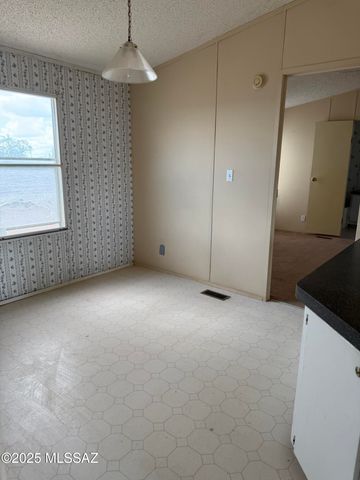 4530 W Jericho Drive, Willcox, AZ 85643