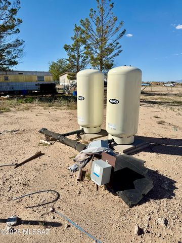 4530 W Jericho Drive, Willcox, AZ 85643