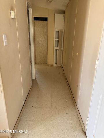 4530 W Jericho Drive, Willcox, AZ 85643