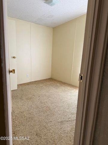 4530 W Jericho Drive, Willcox, AZ 85643