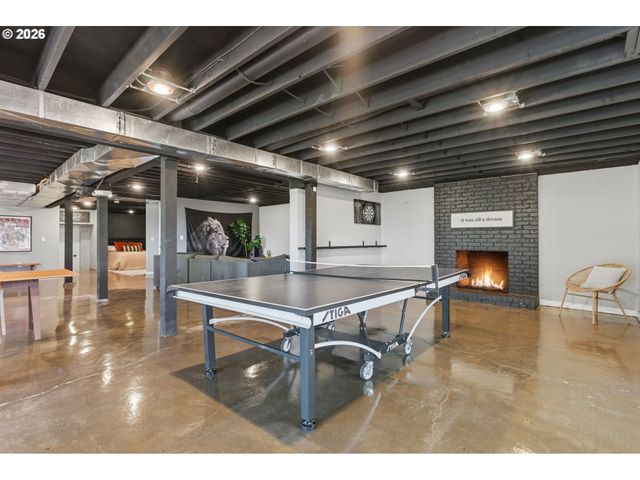 10951 Se VALLEY VIEW Ter, Happy Valley, OR 97086