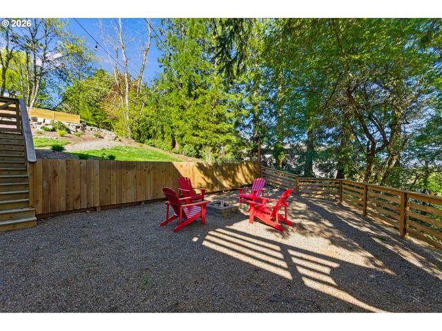 10951 Se VALLEY VIEW Ter, Happy Valley, OR 97086