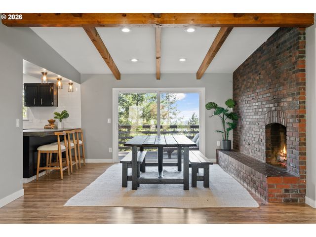 10951 Se VALLEY VIEW Ter, Happy Valley, OR 97086