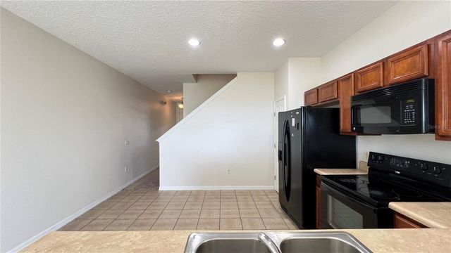 5350 PARADISE CAY CIRCLE, Kissimmee, FL 34746