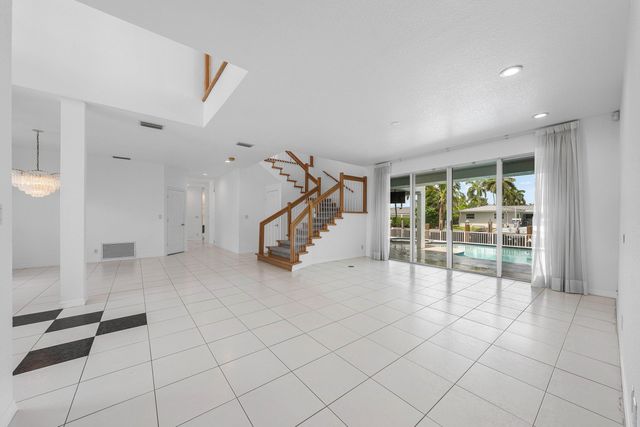 807 Coventry Street, Boca Raton, FL 33487