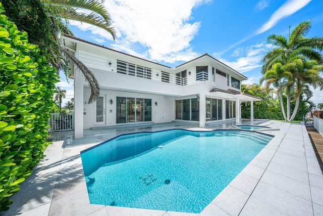 807 Coventry Street, Boca Raton, FL 33487