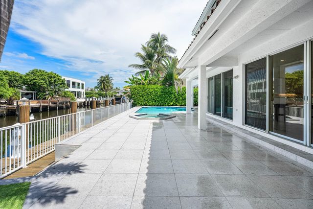 807 Coventry Street, Boca Raton, FL 33487