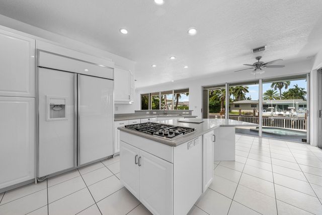807 Coventry Street, Boca Raton, FL 33487