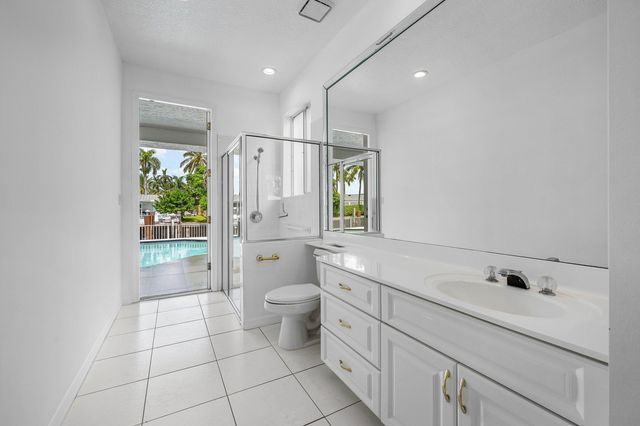807 Coventry Street, Boca Raton, FL 33487
