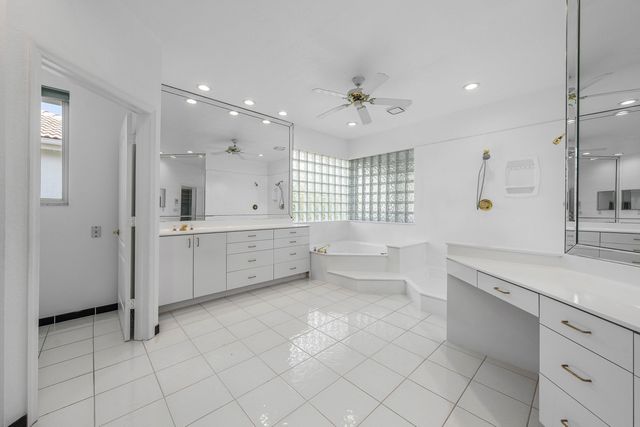 807 Coventry Street, Boca Raton, FL 33487