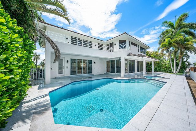 807 Coventry Street, Boca Raton, FL 33487