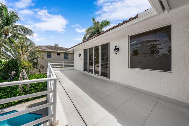 807 Coventry Street, Boca Raton, FL 33487