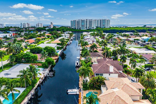 807 Coventry Street, Boca Raton, FL 33487