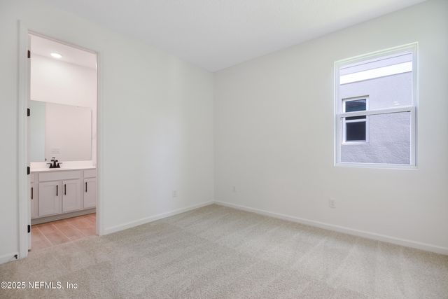 306 ALEXANDRITE Street, Deland, FL 32720