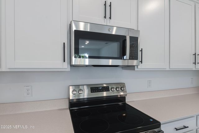 306 ALEXANDRITE Street, Deland, FL 32720