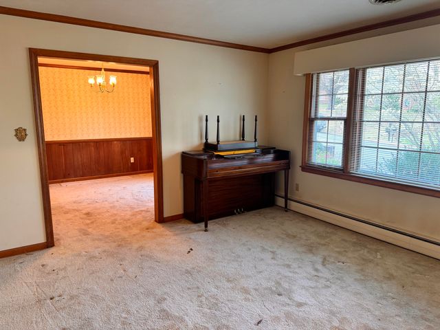 5712 Littlehorn DR, Roanoke, VA 24018