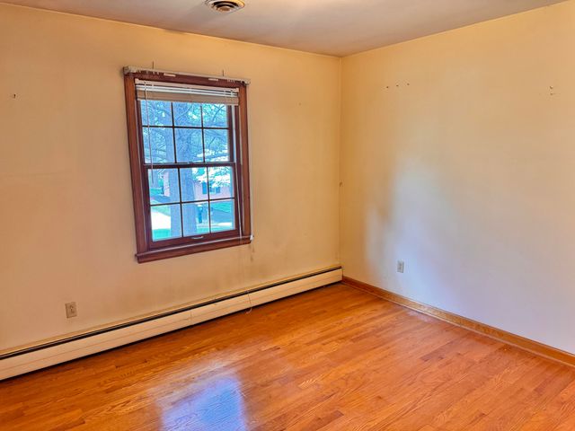 5712 Littlehorn DR, Roanoke, VA 24018