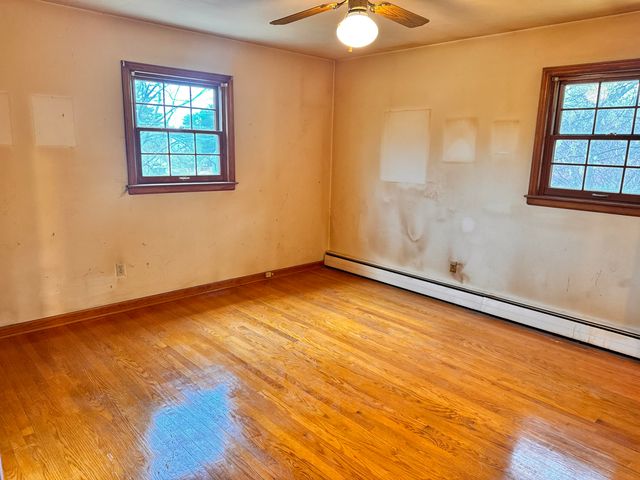 5712 Littlehorn DR, Roanoke, VA 24018