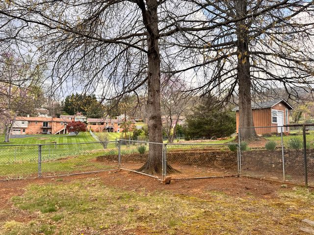 5712 Littlehorn DR, Roanoke, VA 24018