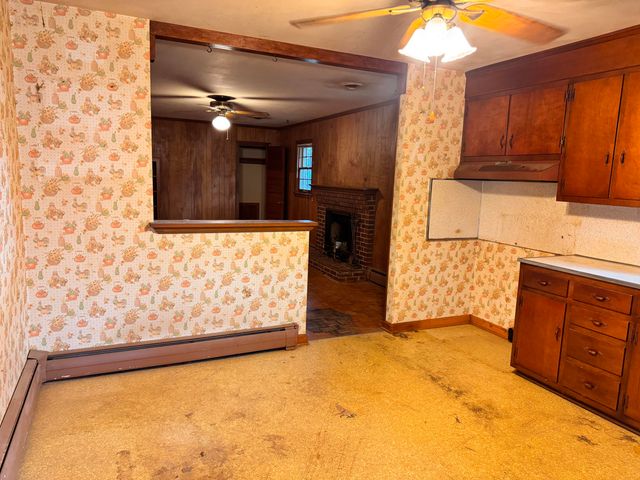 5712 Littlehorn DR, Roanoke, VA 24018